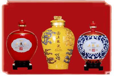 南宁青秀区烟酒回收五粮液各种摆件.jpg
